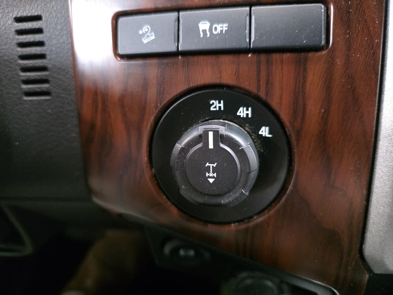 Ford Super Duty F-350 SRW 4WD SuperCab 158" Lariat 2015