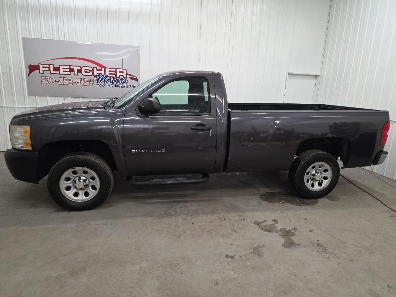 Chevrolet Silverado 1500 2WD Reg Cab 133.0" Work Truck 2011