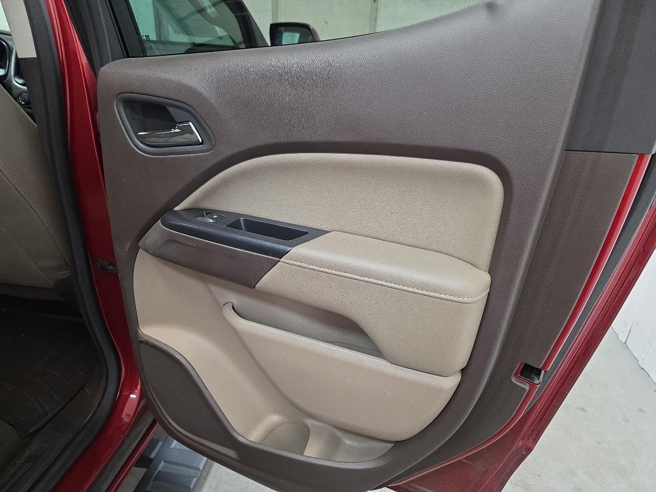 GMC Canyon 2WD Crew Cab 128.3" SLE 2015