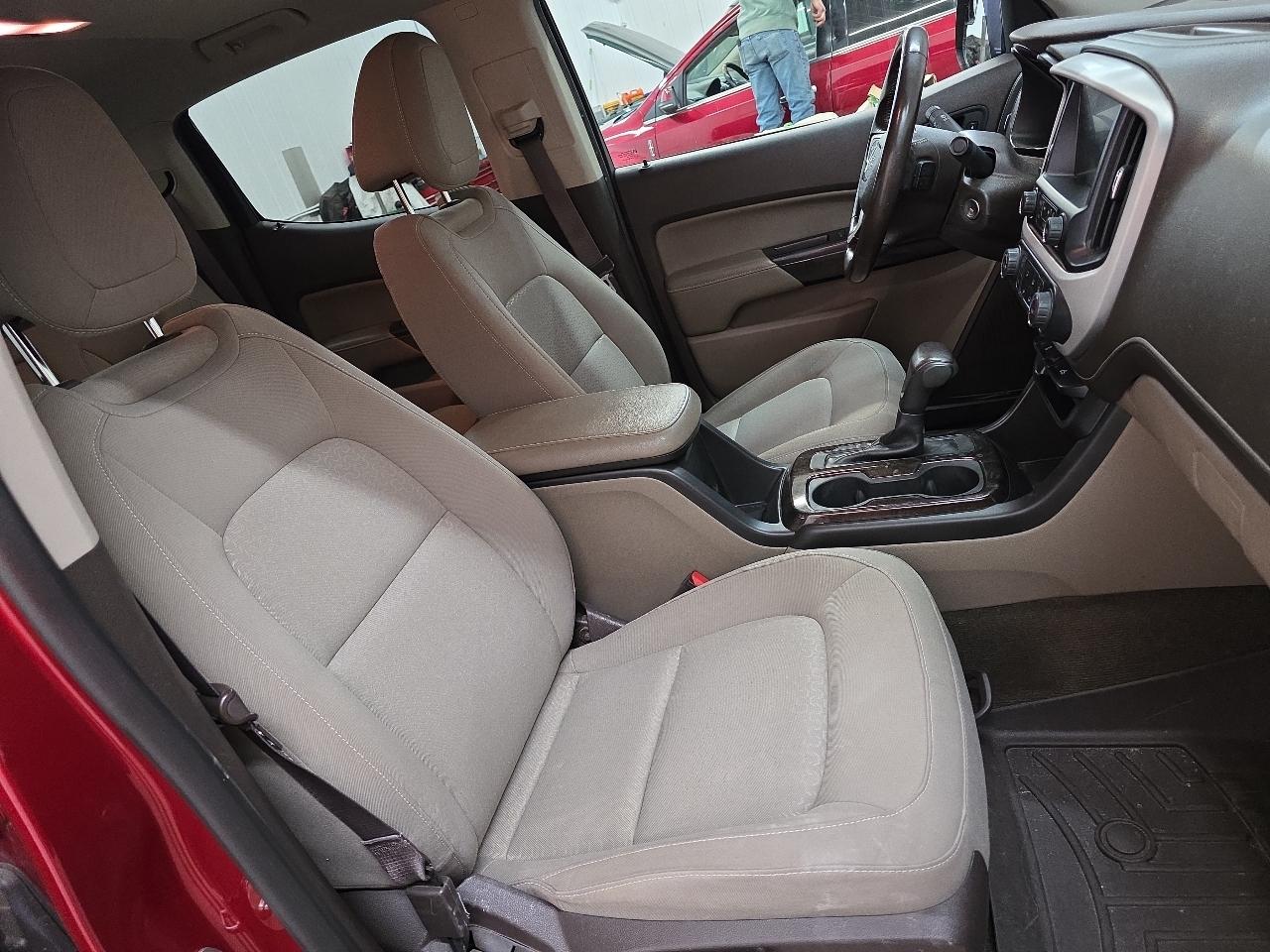 GMC Canyon 2WD Crew Cab 128.3" SLE 2015