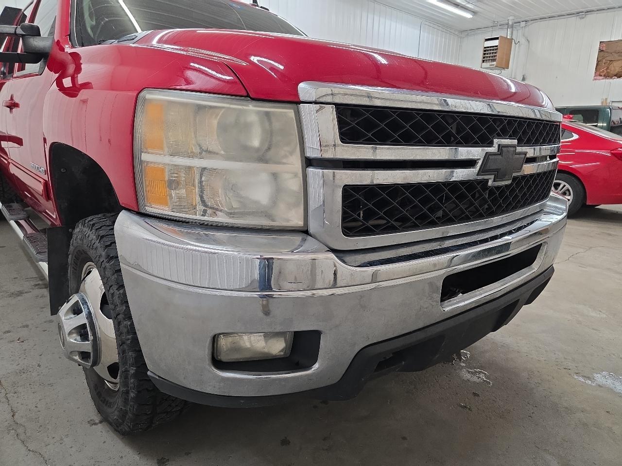 Chevrolet Silverado 3500HD 4WD Crew Cab 167.7" DRW LTZ 2011