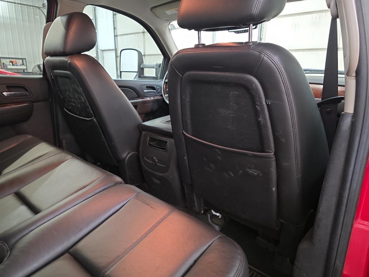 Chevrolet Silverado 3500HD 4WD Crew Cab 167.7" DRW LTZ 2011