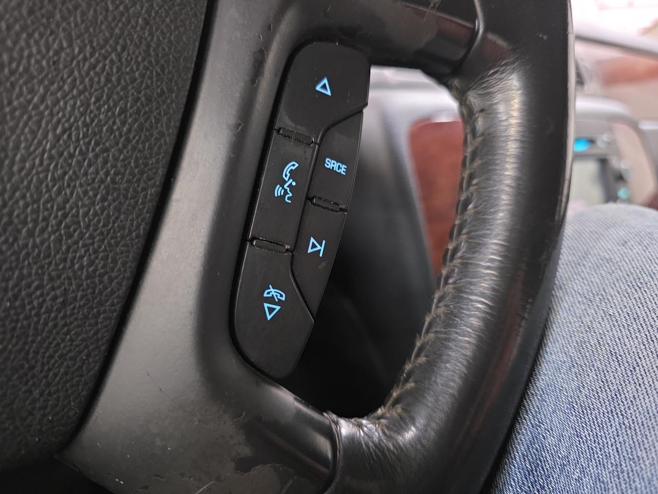 Chevrolet Silverado 3500HD 4WD Crew Cab 167.7" DRW LTZ 2011