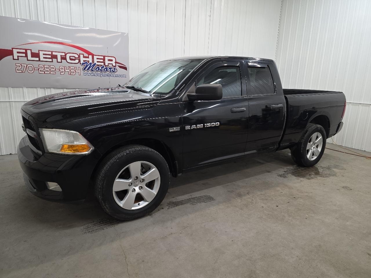 RAM 1500 2WD Quad Cab 140.5" Express 2012