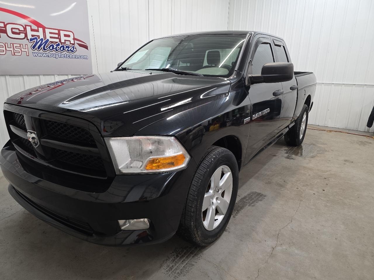 RAM 1500 2WD Quad Cab 140.5" Express 2012