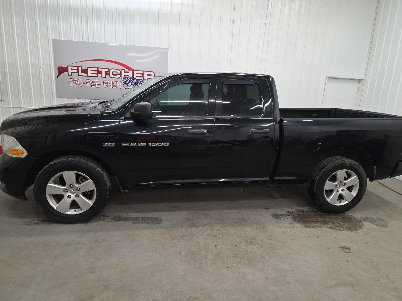 RAM 1500 2WD Quad Cab 140.5" Express 2012
