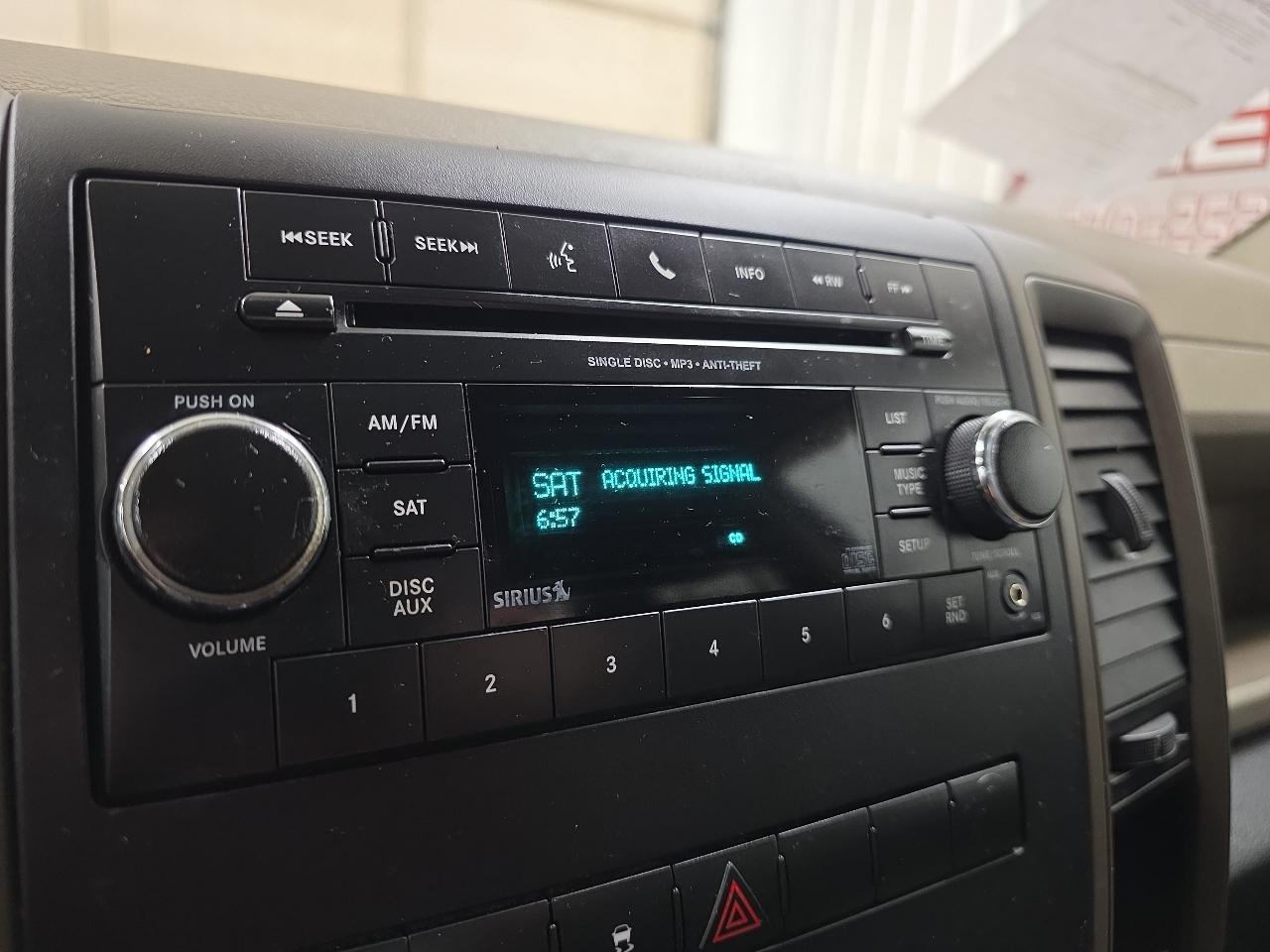 RAM 1500 2WD Quad Cab 140.5" Express 2012