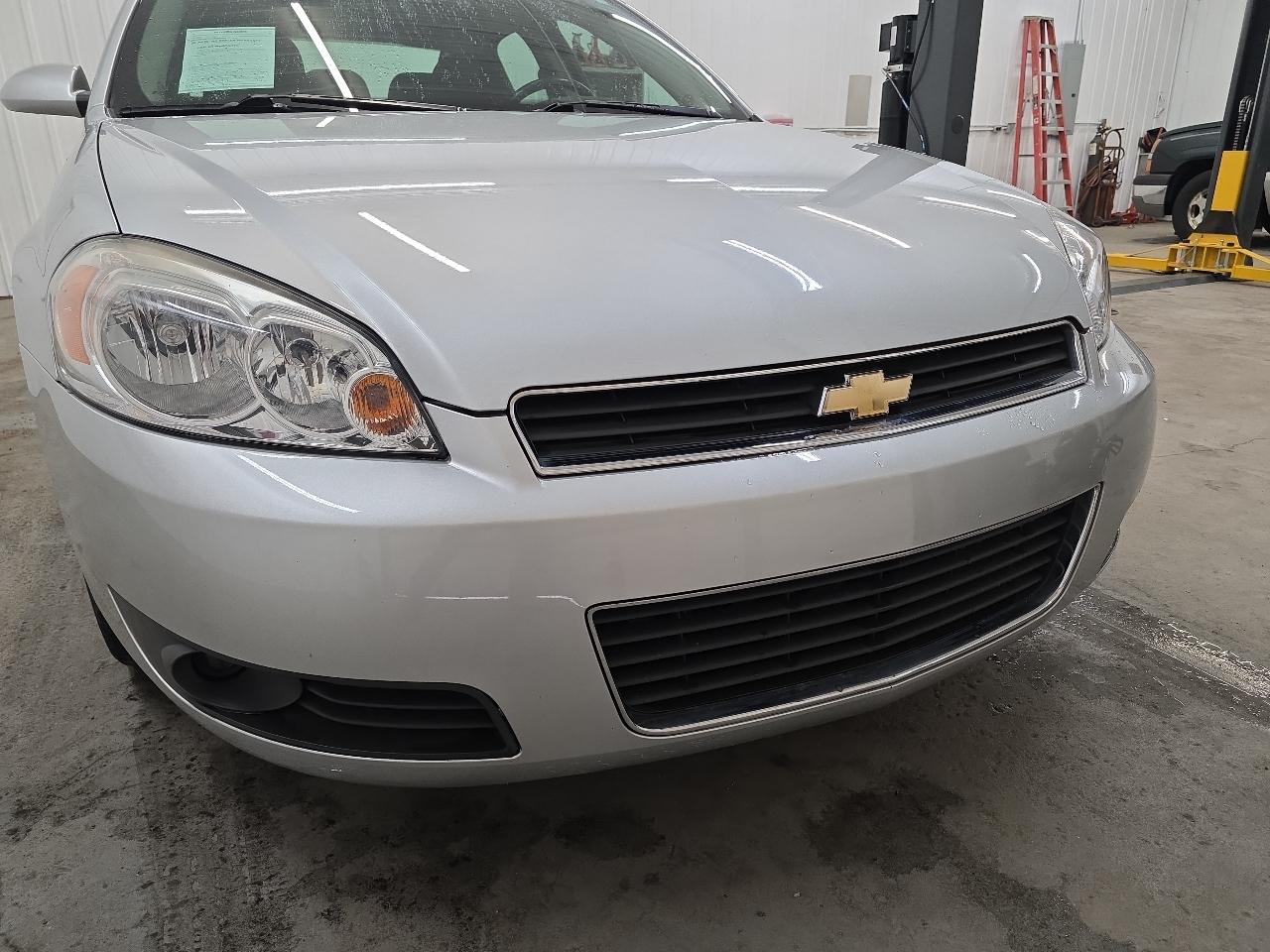Chevrolet Impala 4dr Sdn LT Retail 2011