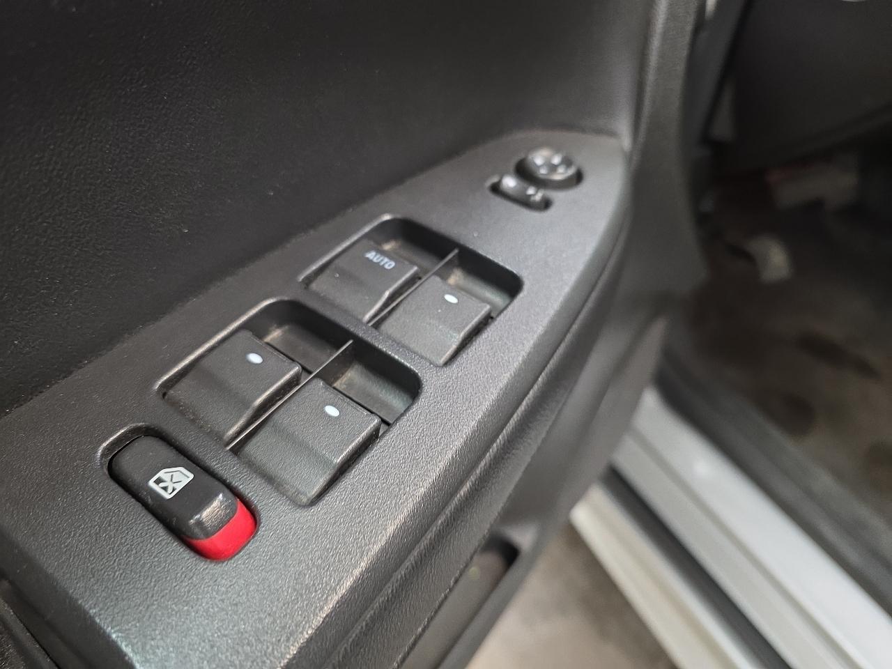 Chevrolet Impala 4dr Sdn LT Retail 2011