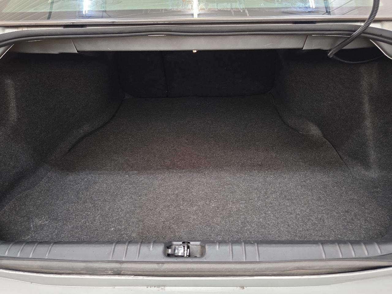 Chevrolet Impala 4dr Sdn LT Retail 2011