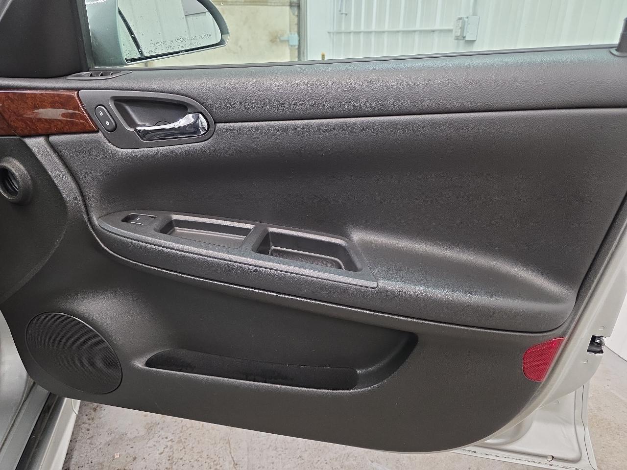 Chevrolet Impala 4dr Sdn LT Retail 2011