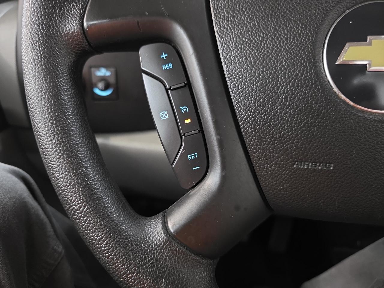 Chevrolet Silverado 1500 4WD Reg Cab 119.0" Work Truck 2010