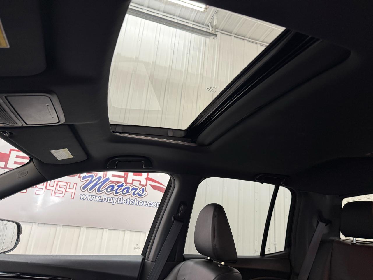 Honda Ridgeline Black Edition 4x4 Crew Cab 5.3' Bed 2017