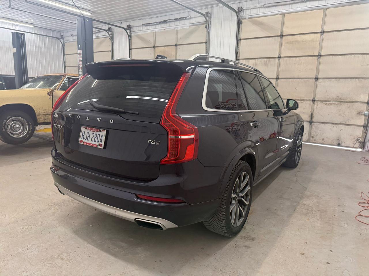 Volvo XC90 T6 AWD 7-Passenger Momentum 2017