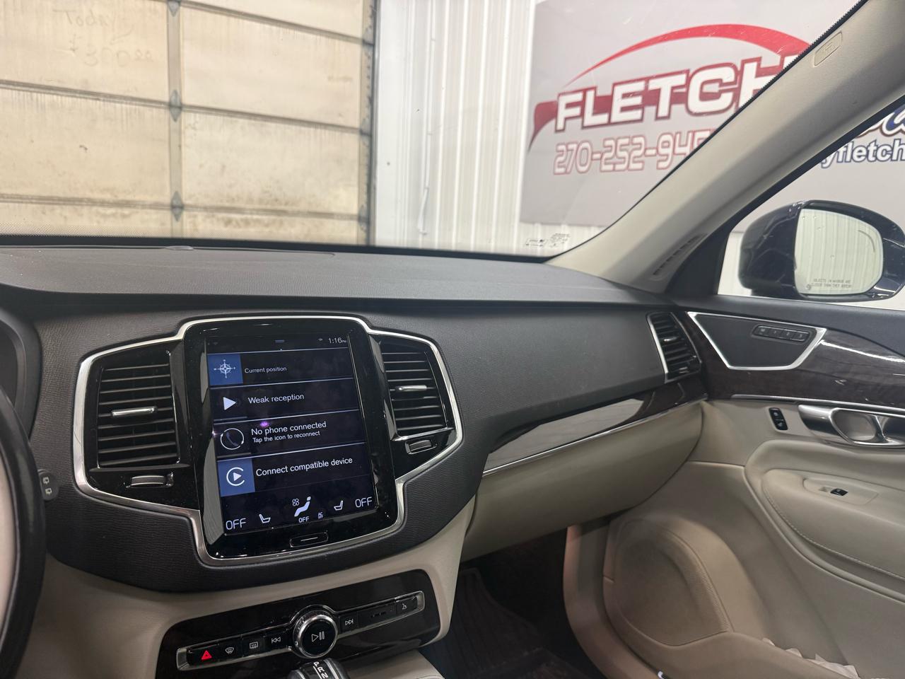 Volvo XC90 T6 AWD 7-Passenger Momentum 2017