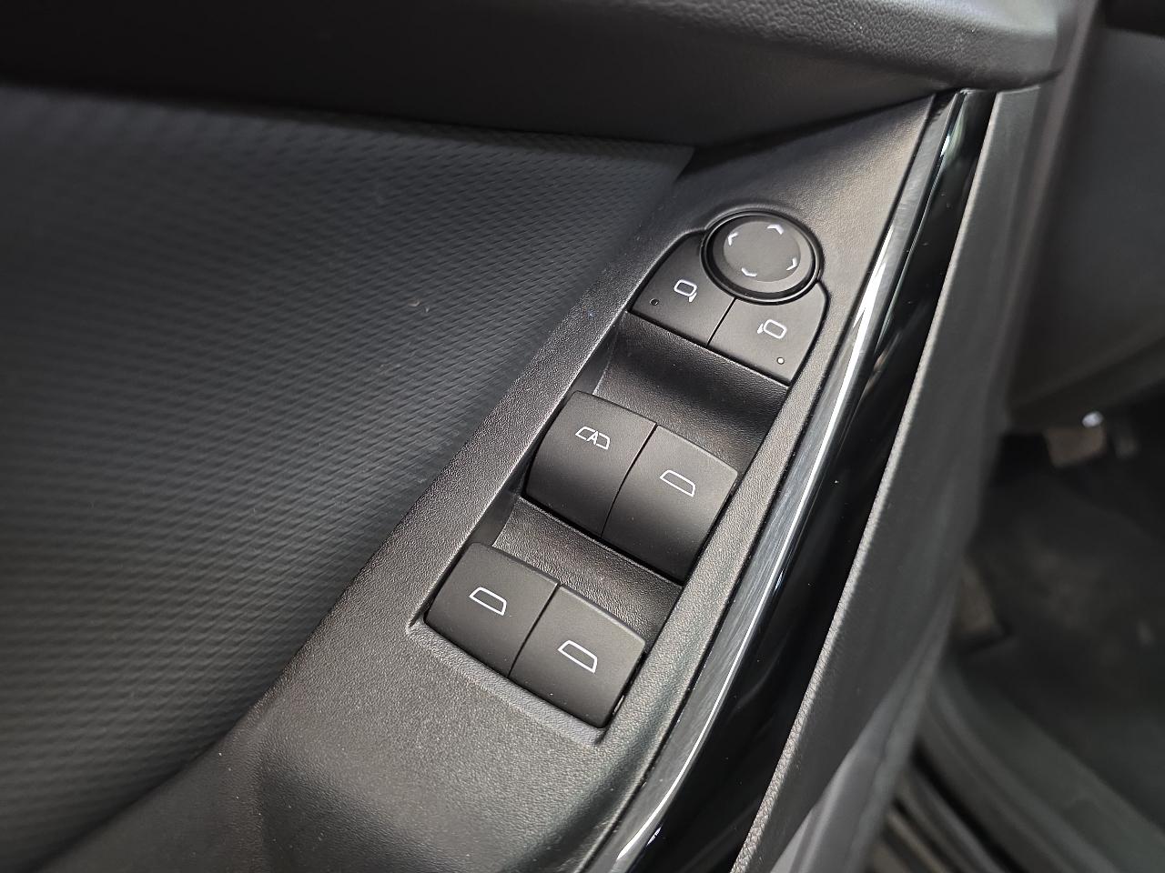 Chevrolet Equinox FWD 4dr LT w/1LT 2025