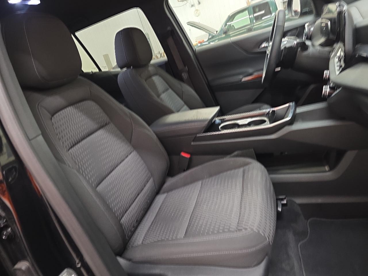 Chevrolet Equinox FWD 4dr LT w/1LT 2025