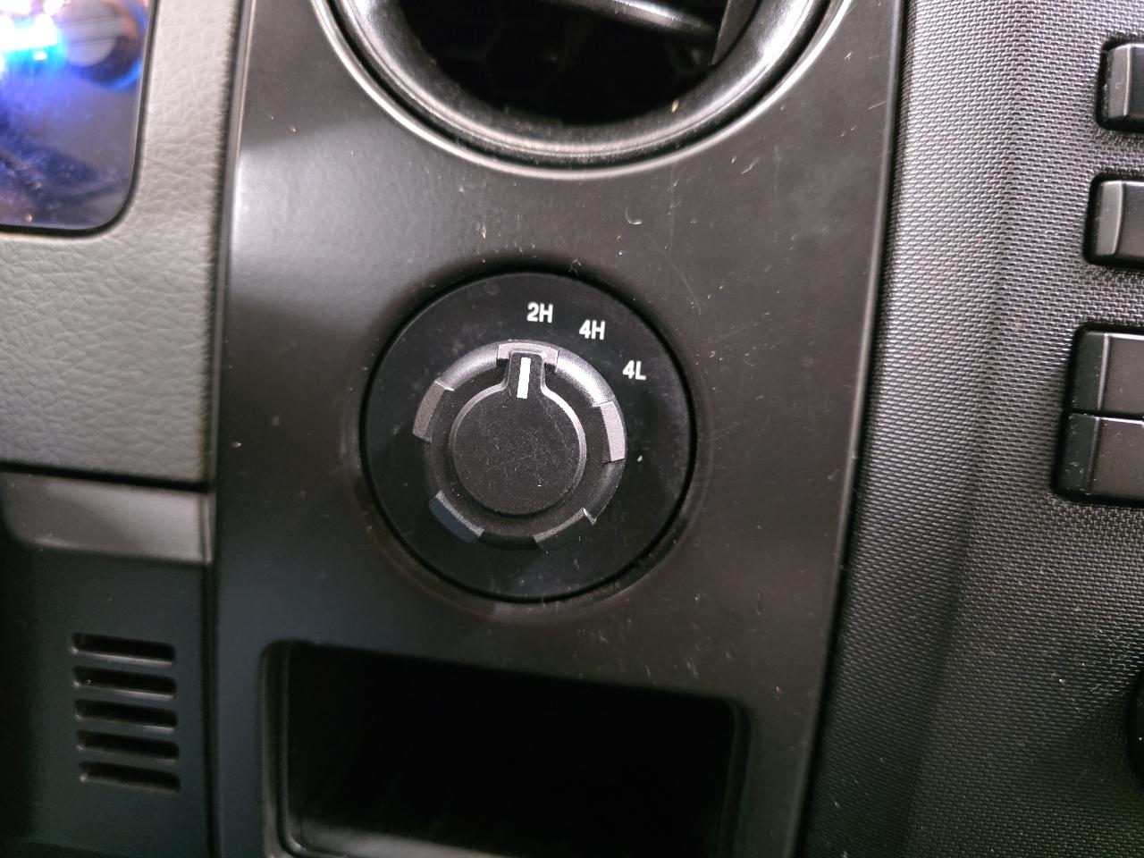 Ford F-150 4WD SuperCab 133" XLT 2013