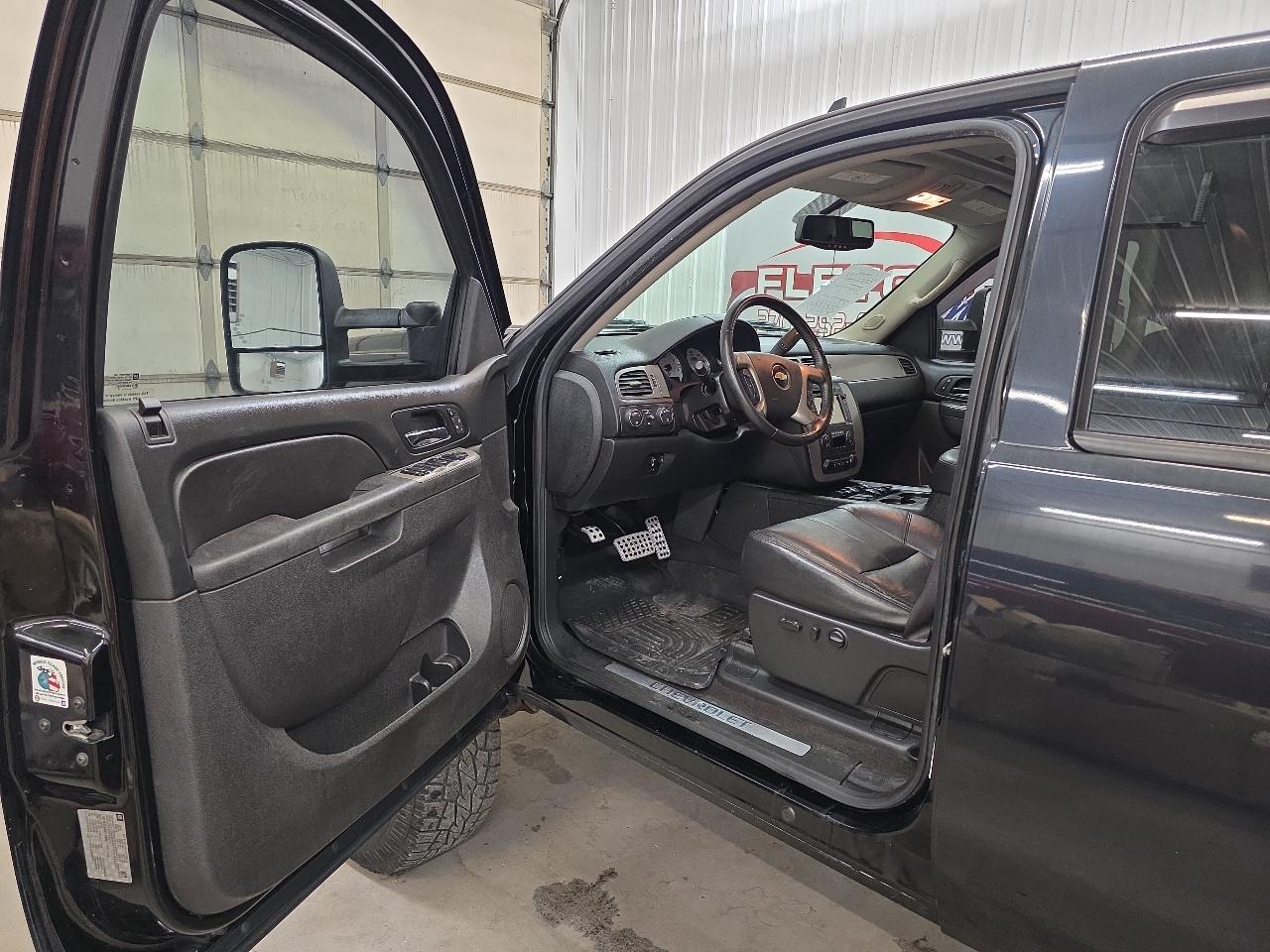 Chevrolet Silverado 2500HD 4WD Crew Cab 153.7" LTZ 2013