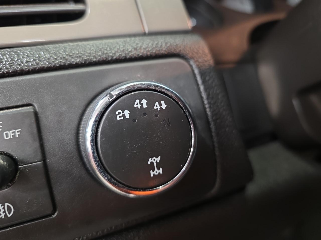 Chevrolet Silverado 2500HD 4WD Crew Cab 153.7" LTZ 2013