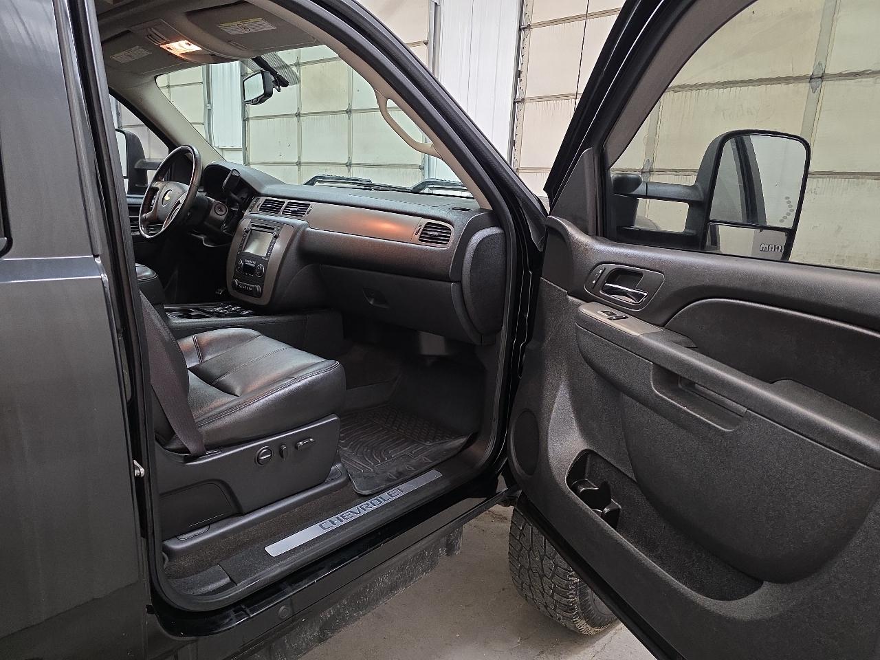 Chevrolet Silverado 2500HD 4WD Crew Cab 153.7" LTZ 2013