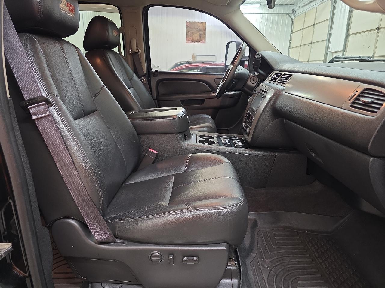 Chevrolet Silverado 2500HD 4WD Crew Cab 153.7" LTZ 2013