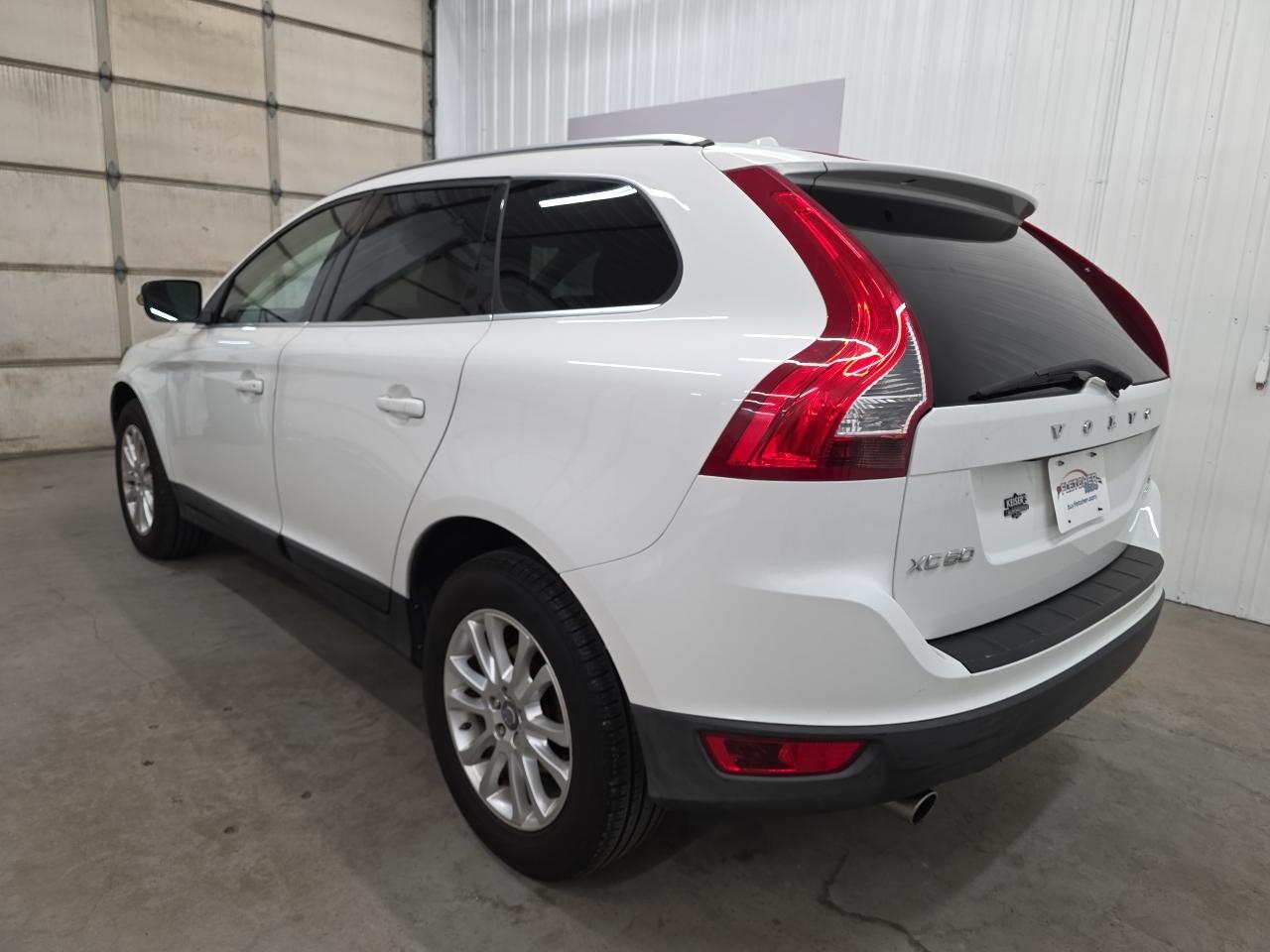 Volvo XC60 AWD 4dr 3.0T 2010