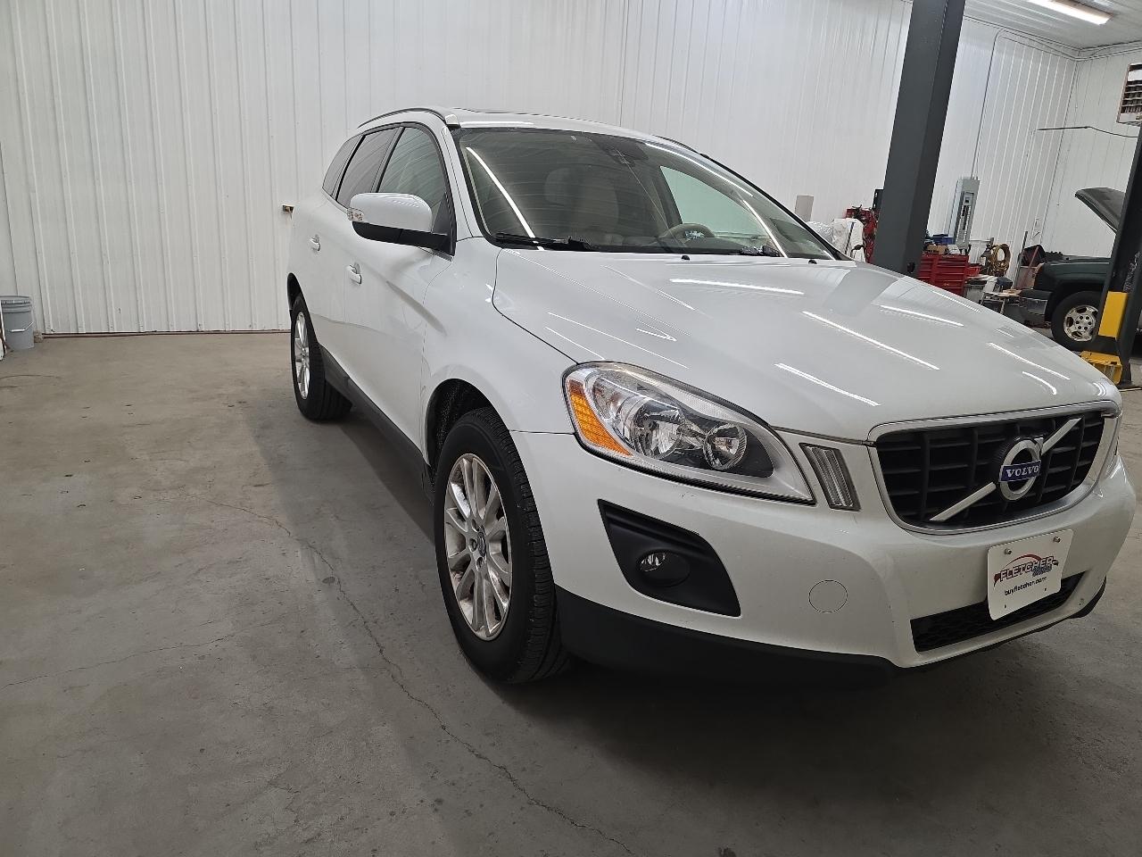 Volvo XC60 AWD 4dr 3.0T 2010
