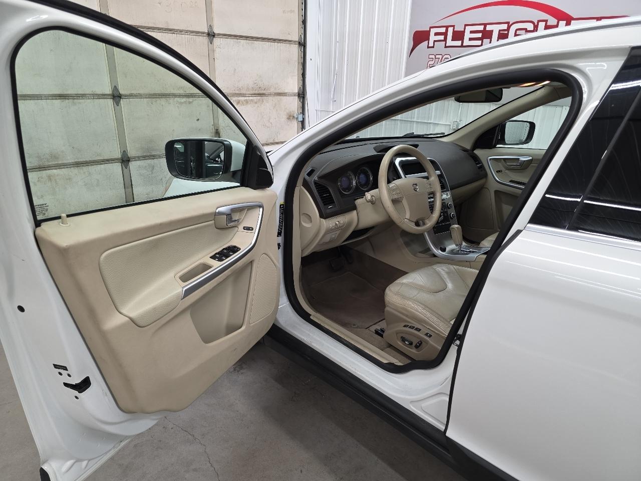 Volvo XC60 AWD 4dr 3.0T 2010