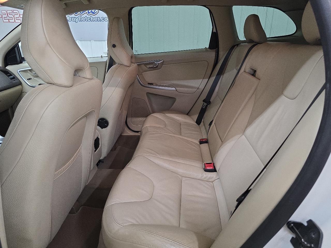 Volvo XC60 AWD 4dr 3.0T 2010