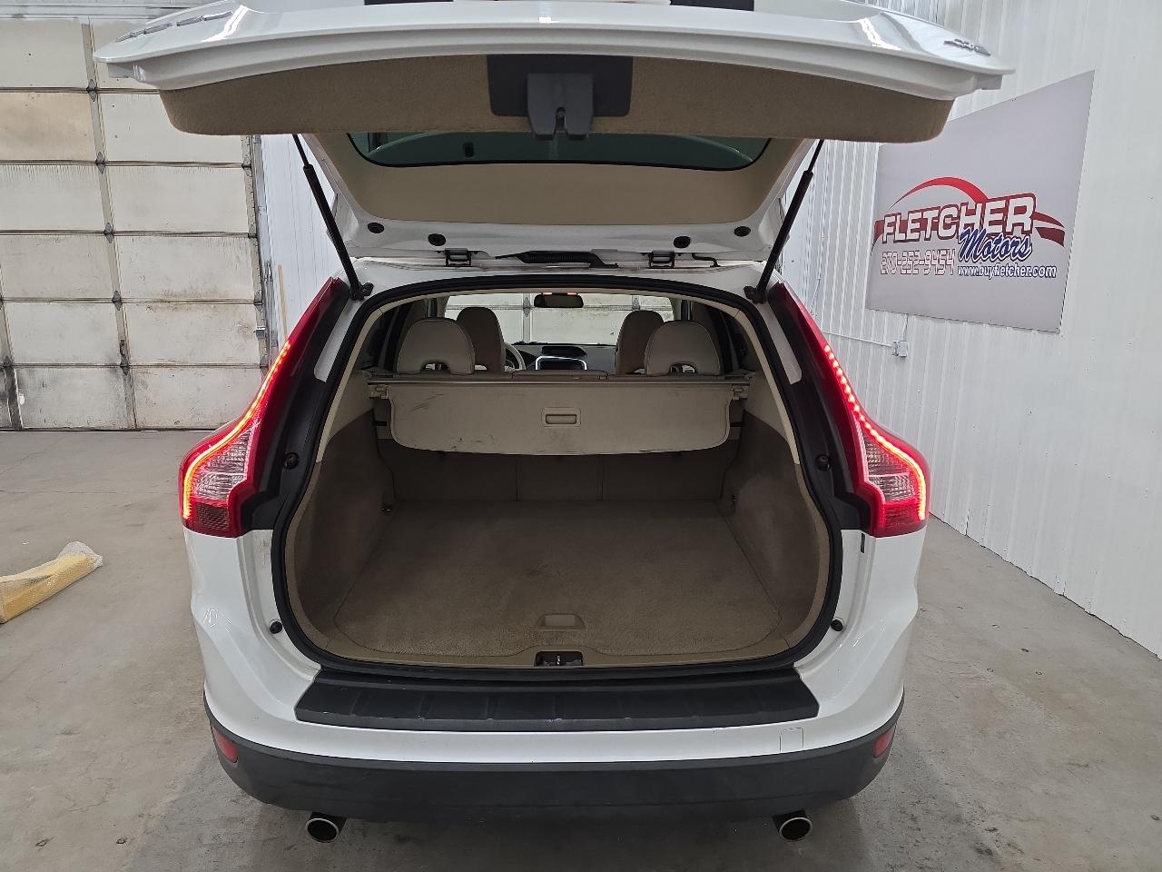 Volvo XC60 AWD 4dr 3.0T 2010