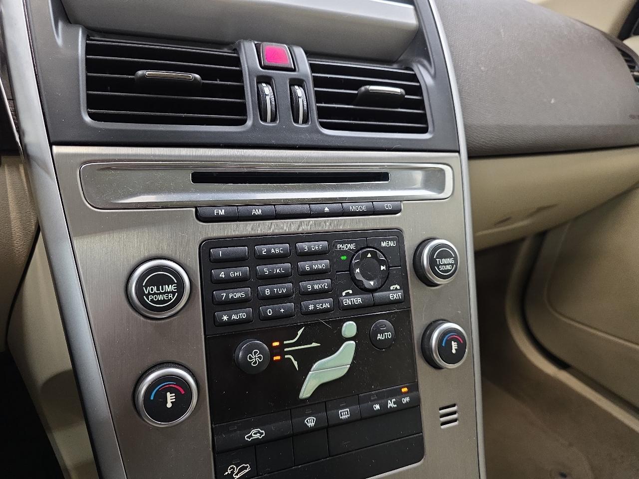 Volvo XC60 AWD 4dr 3.0T 2010