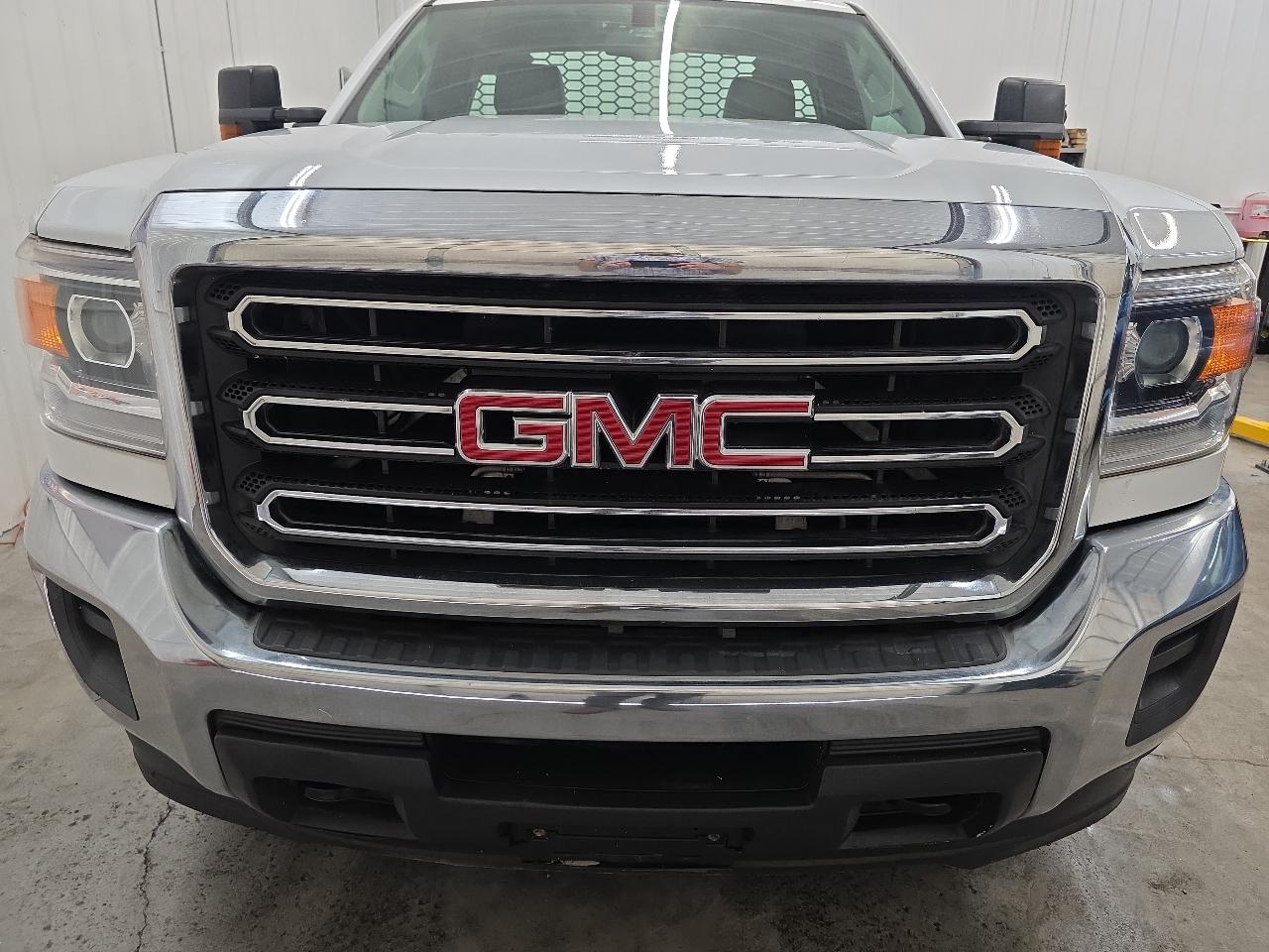 GMC Sierra 3500HD 4WD Reg Cab 162" WB, 83.58" CA 2018