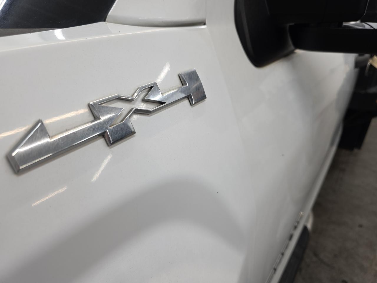 GMC Sierra 3500HD 4WD Reg Cab 162" WB, 83.58" CA 2018