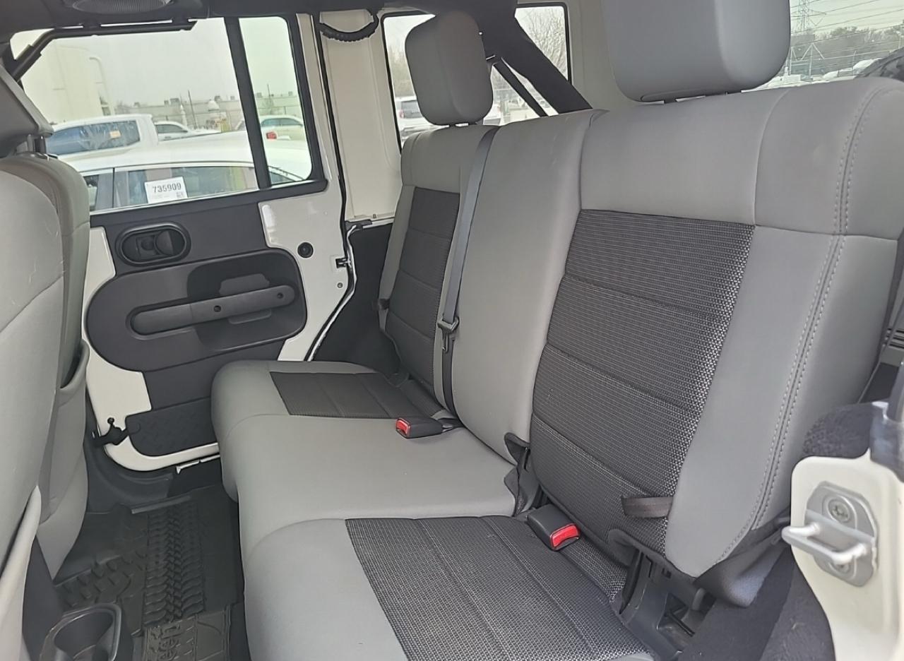 Jeep Wrangler Unlimited 4WD 4dr Sport 2010