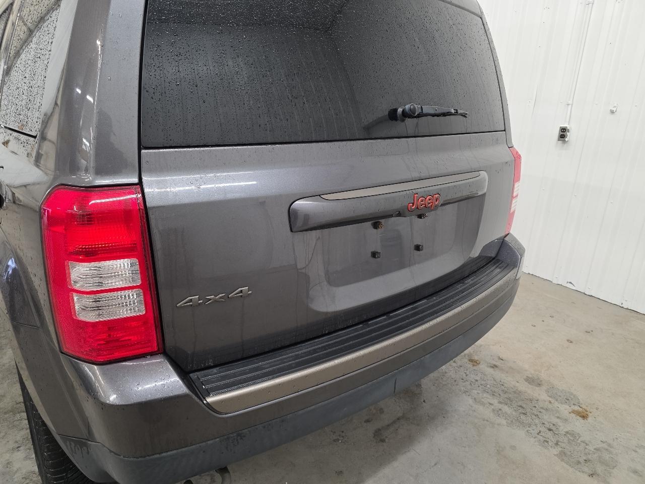 Jeep Patriot 4WD 4dr 75th Anniversary 2016