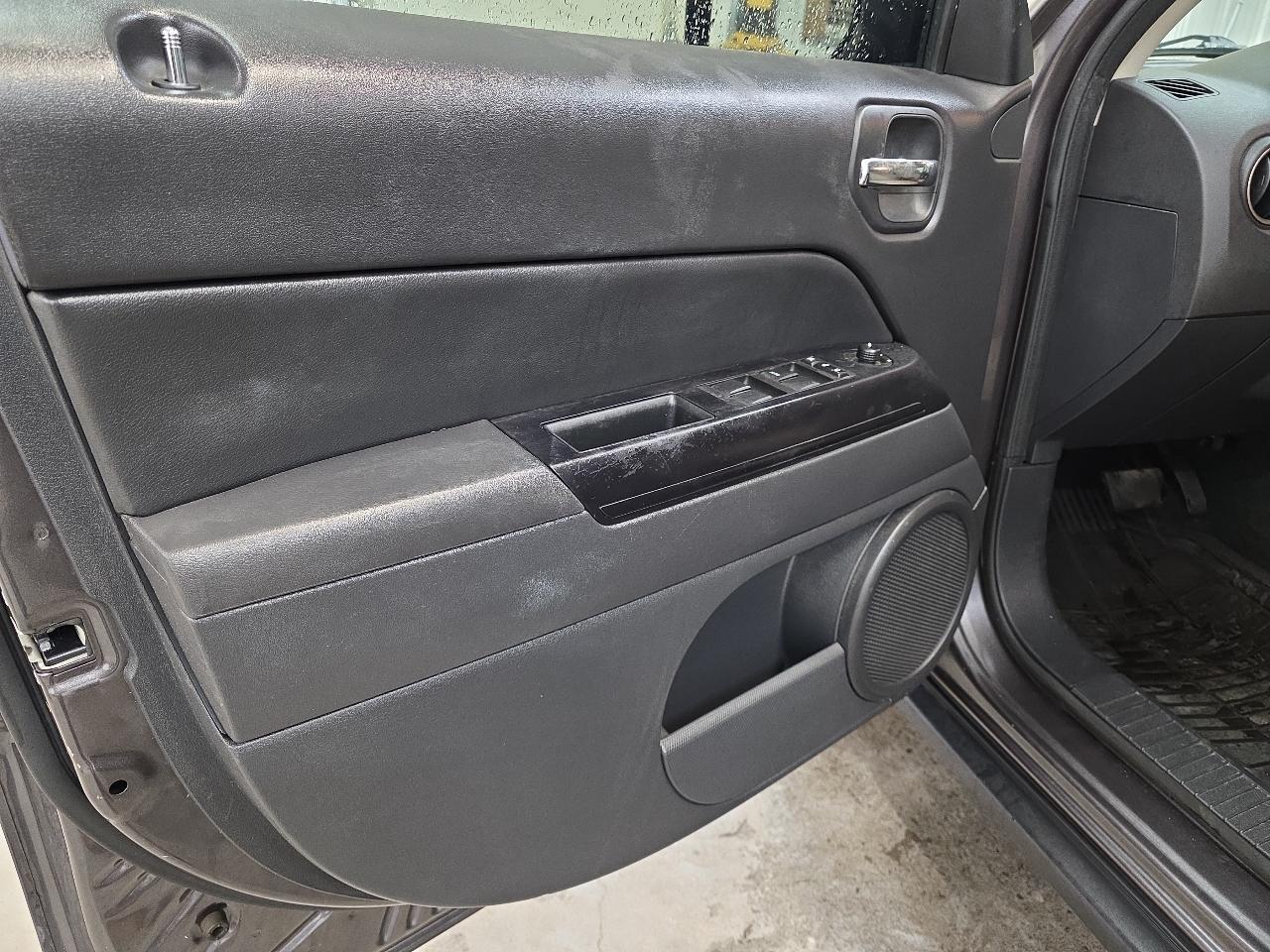 Jeep Patriot 4WD 4dr 75th Anniversary 2016