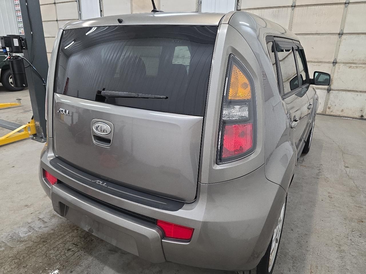 Kia Soul 5dr Wgn Auto ! 2011