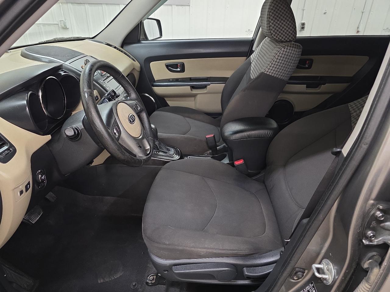 Kia Soul 5dr Wgn Auto ! 2011