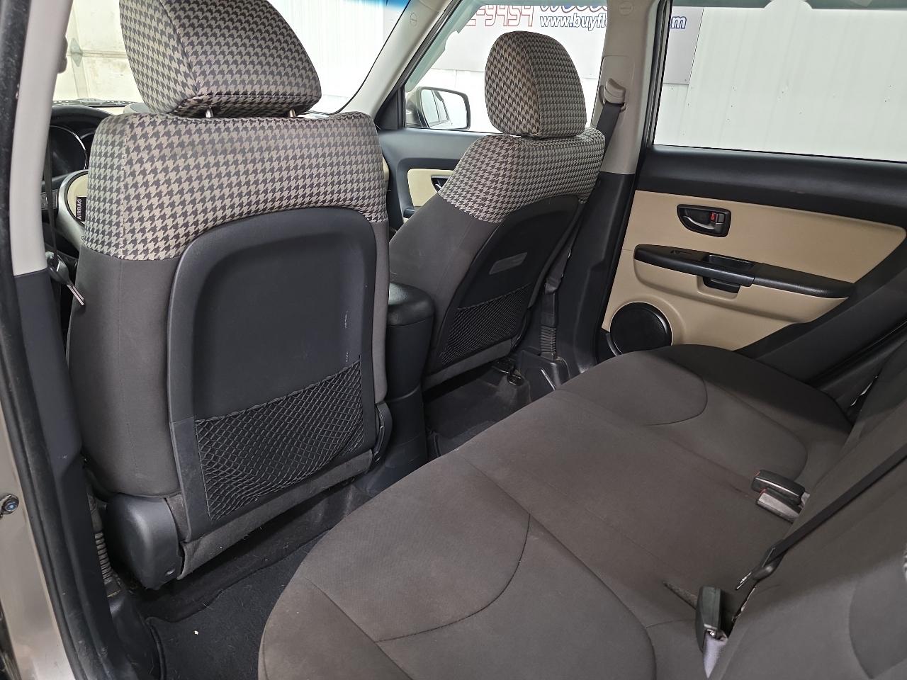 Kia Soul 5dr Wgn Auto ! 2011