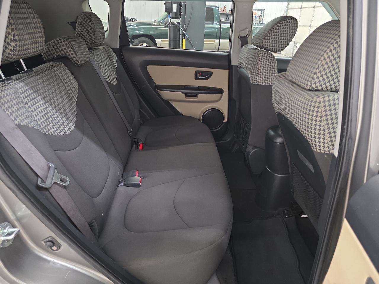 Kia Soul 5dr Wgn Auto ! 2011