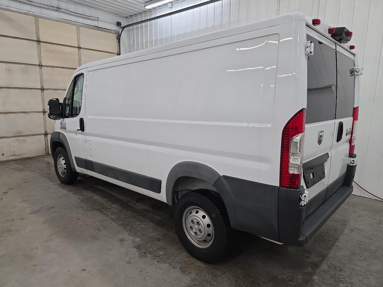 RAM ProMaster Cargo Van 1500 Low Roof 136" WB 2018