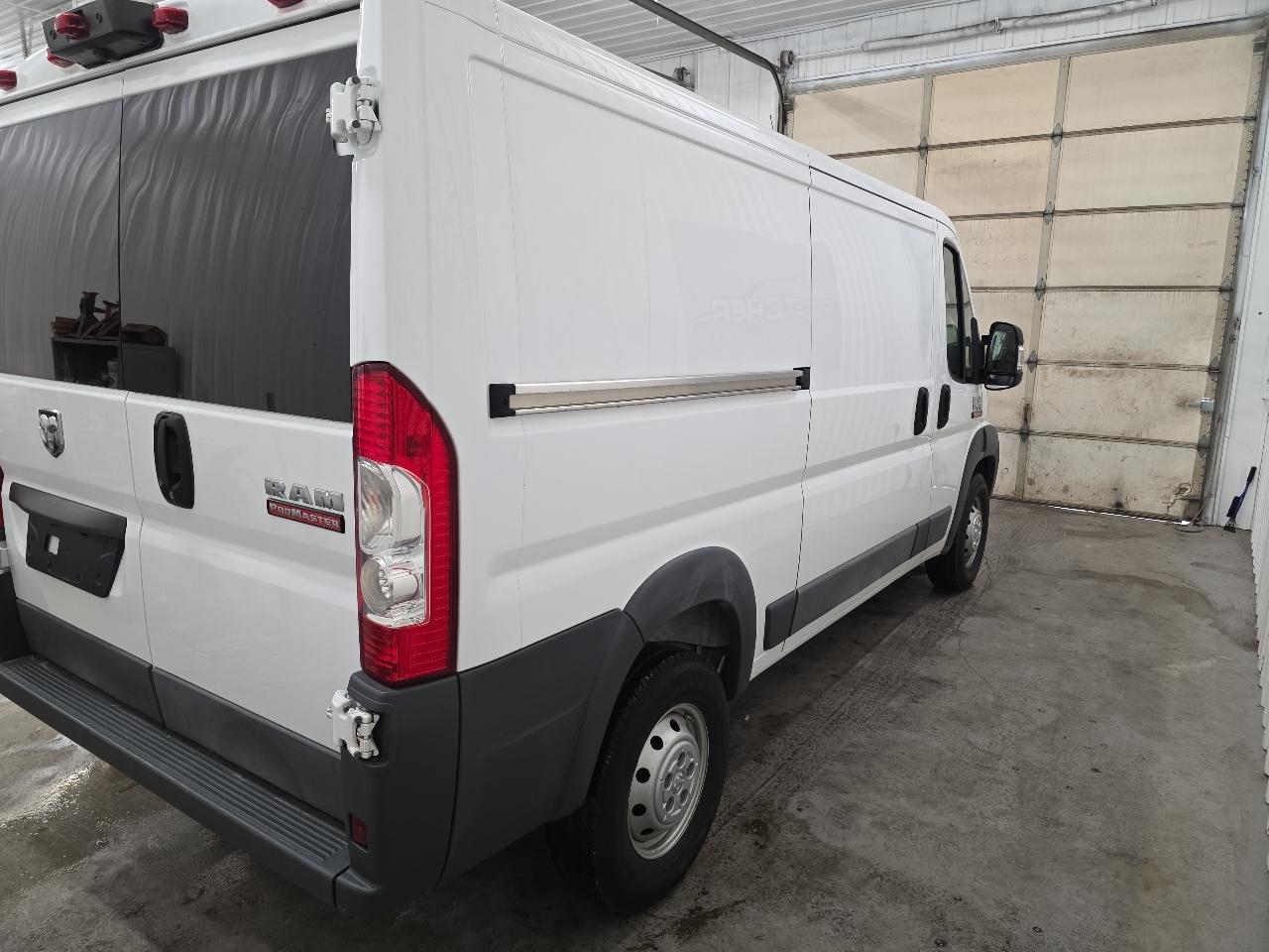 RAM ProMaster Cargo Van 1500 Low Roof 136" WB 2018