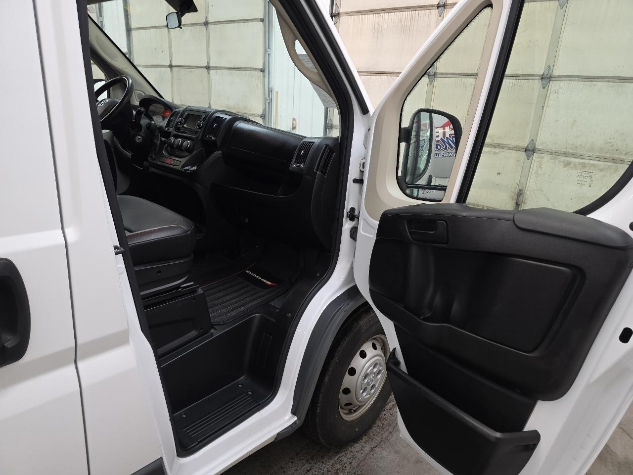 RAM ProMaster Cargo Van 1500 Low Roof 136" WB 2018