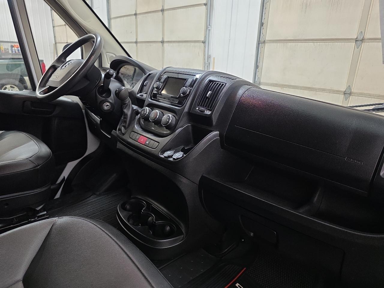 RAM ProMaster Cargo Van 1500 Low Roof 136" WB 2018