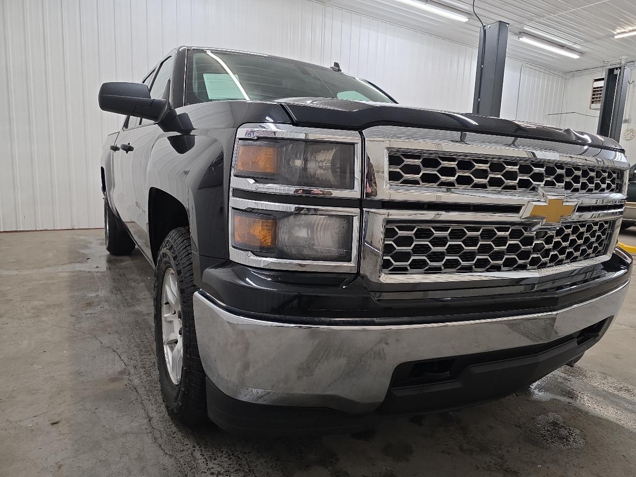 Chevrolet Silverado 1500 4WD Crew Cab 143.5" LT w/1LT 2014