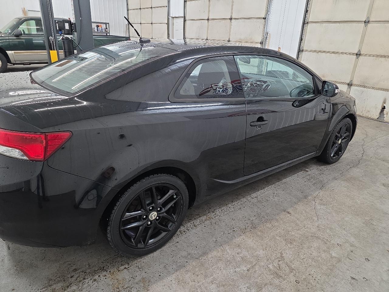 Kia Forte Koup 2dr Cpe Man SX 2010