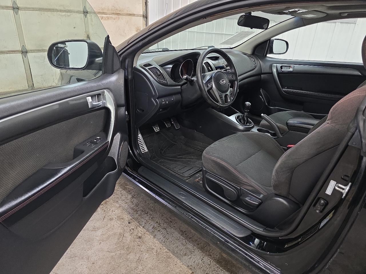 Kia Forte Koup 2dr Cpe Man SX 2010