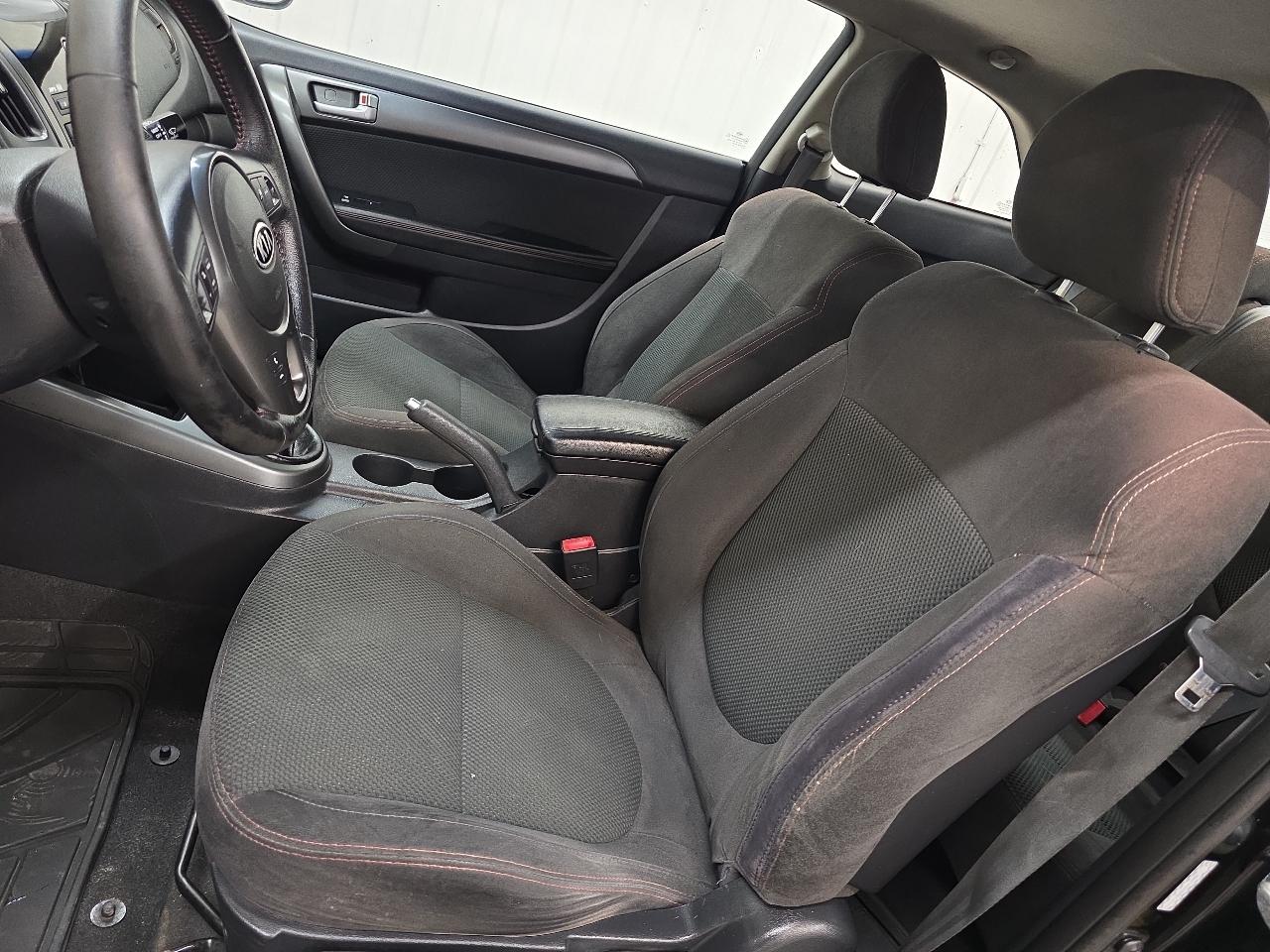 Kia Forte Koup 2dr Cpe Man SX 2010