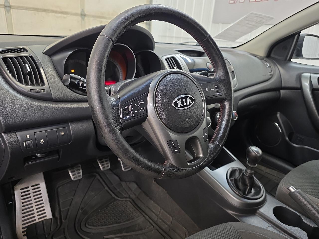 Kia Forte Koup 2dr Cpe Man SX 2010